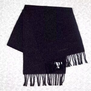 DOLCE & GABANNA ❤️ NEWLY
LISTED! SCARF 11.5"x58" UNISEX